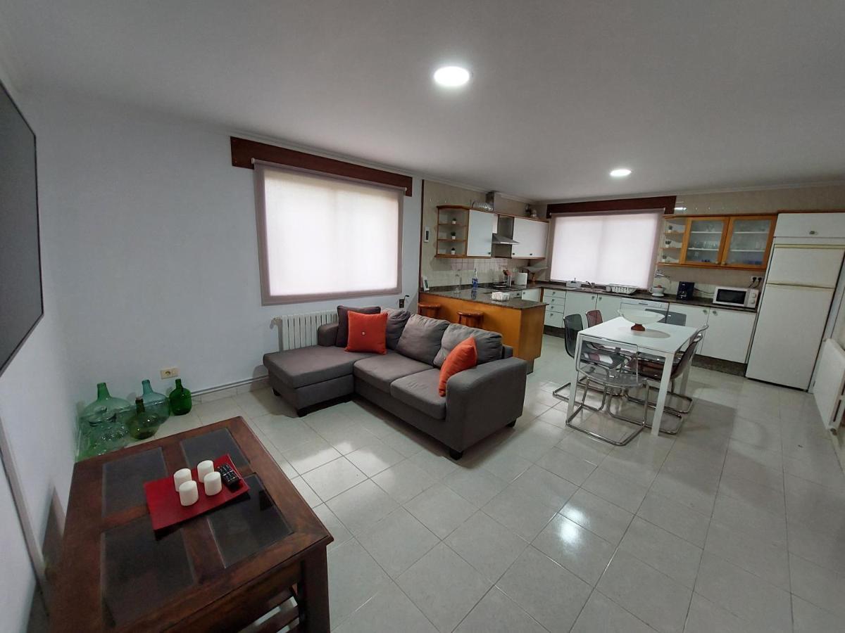 Acogedora Casa De Campo Neda Exterior foto